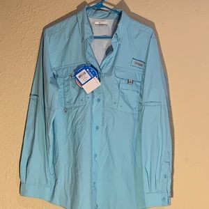 Brand New Columbia Women’s button down shirt